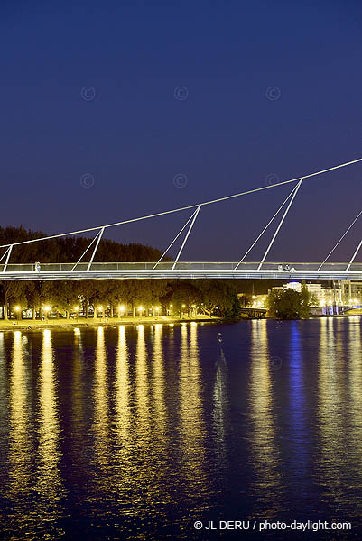 Liège - passerelle sur la Meuse